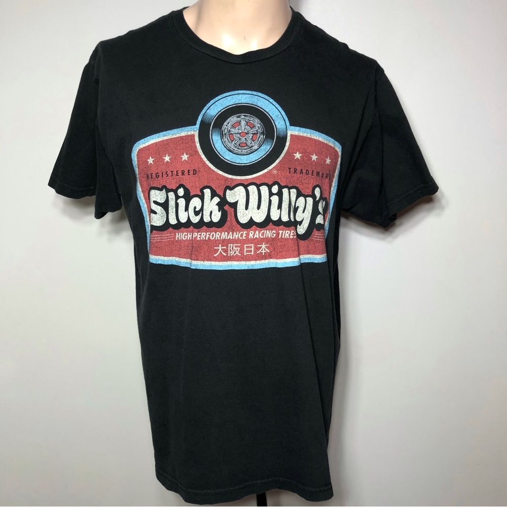 Slick Willy’s Graphic T-Shirt